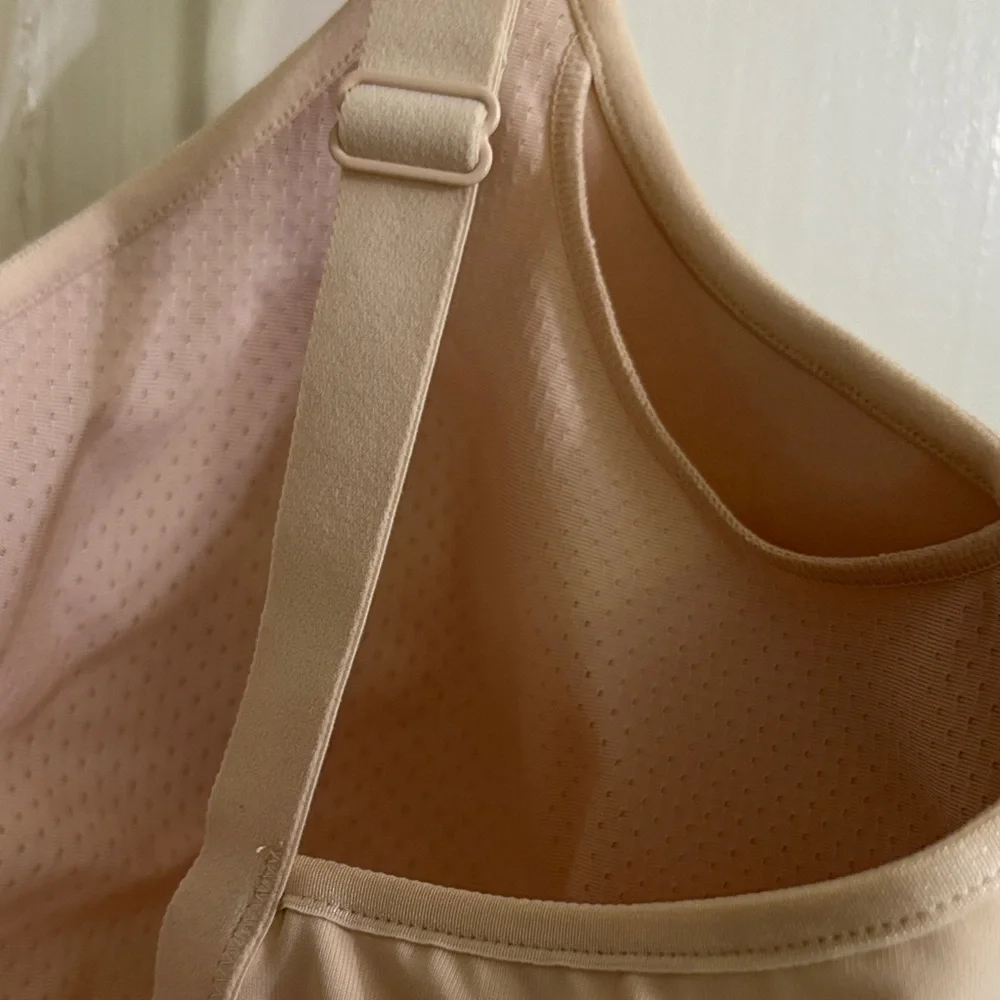 Amonena Elegant Beige Bra NWT SIZE 44D - Picture 6 of 8